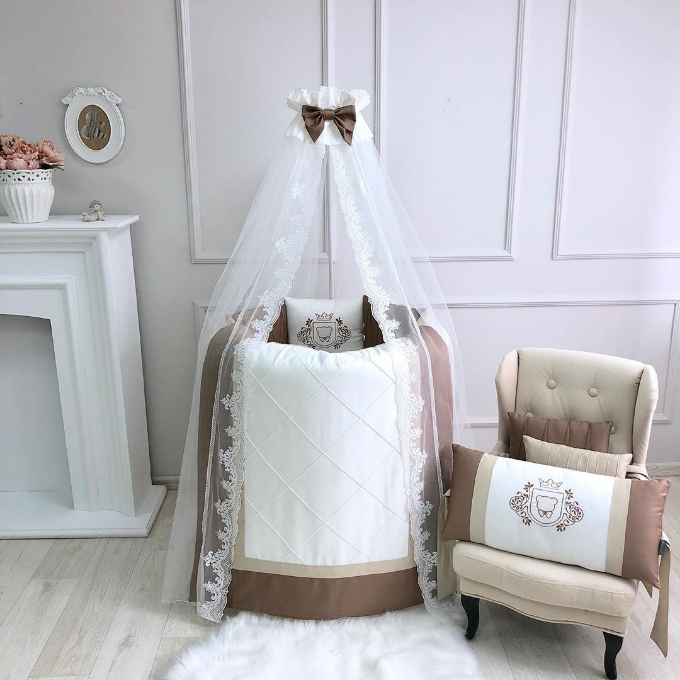 set lenjerie patut rotund